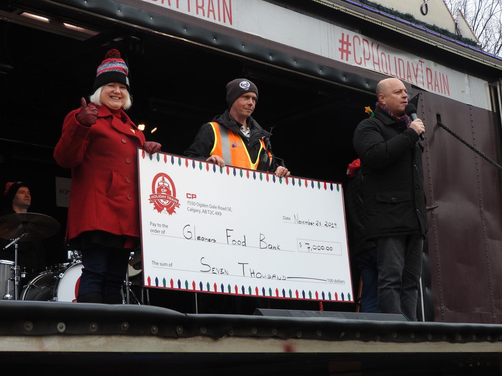 PHOTOS 17,000 thanks to CPR Holiday Train Quinte News